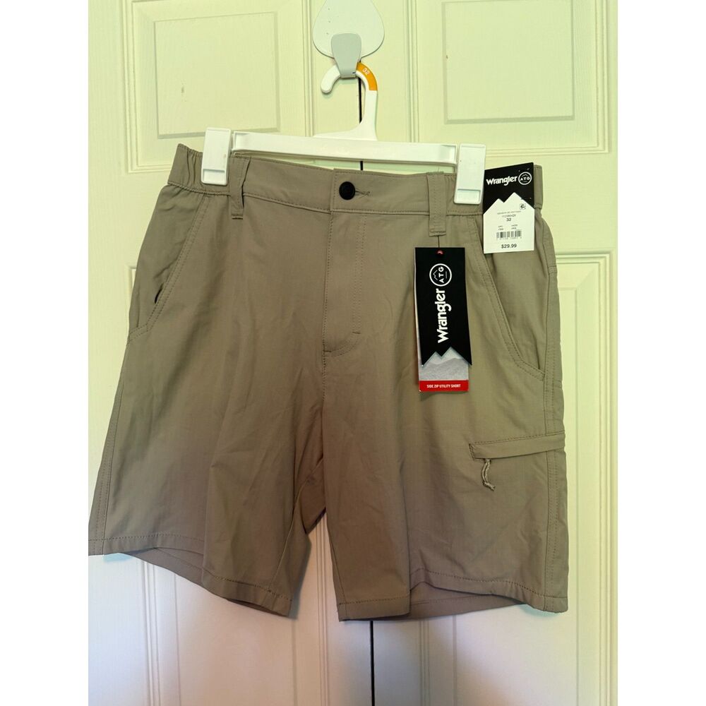 NWT Wrangler Mens Shorts